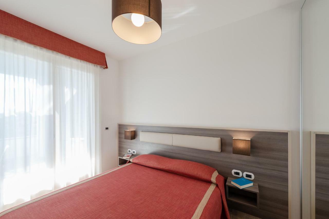 Boca Marina Aparthotel Alba Adriatica Ngoại thất bức ảnh